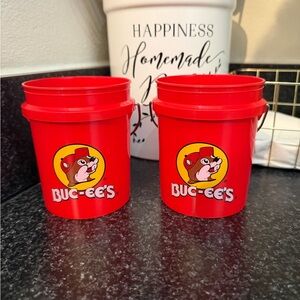 Buc-ee's Red Buckets Set